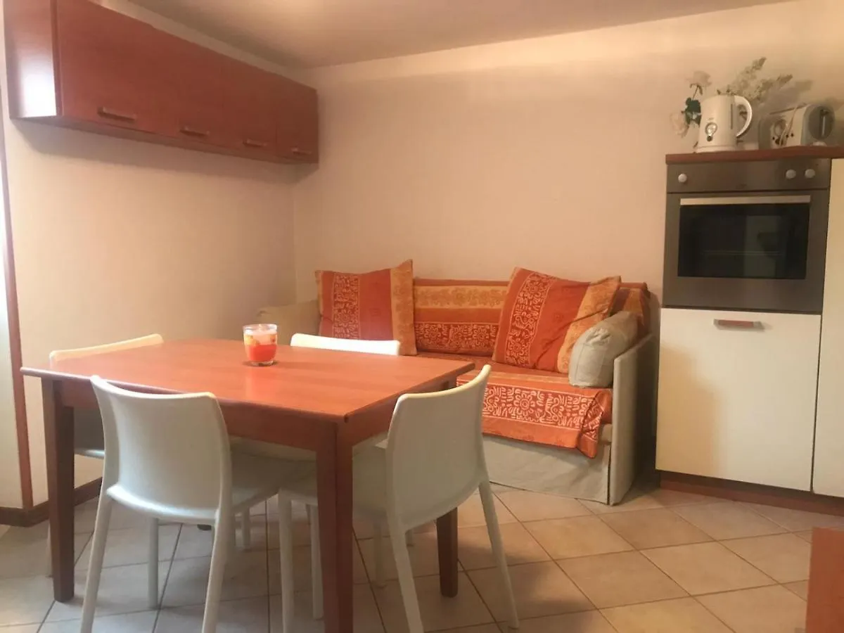 Apartment Just Close To The Lake In Μπελάτζιο